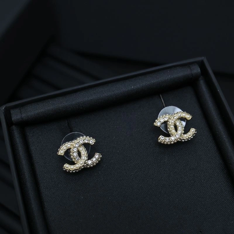 Chanel Earrings Youthful 229946