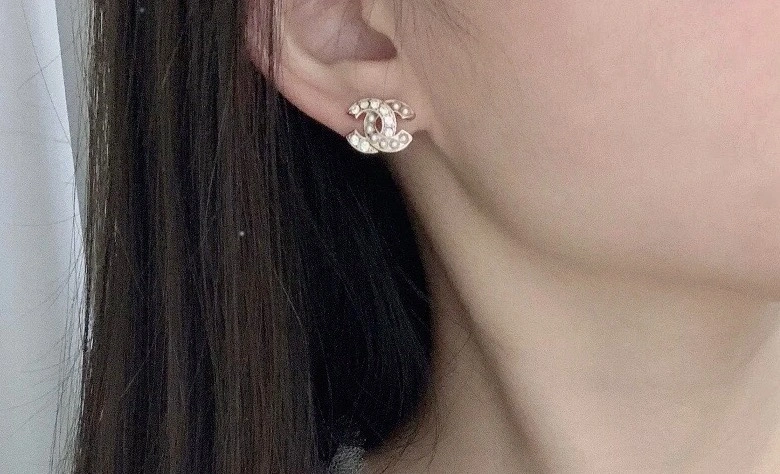 Chanel Earrings Sporty 229968
