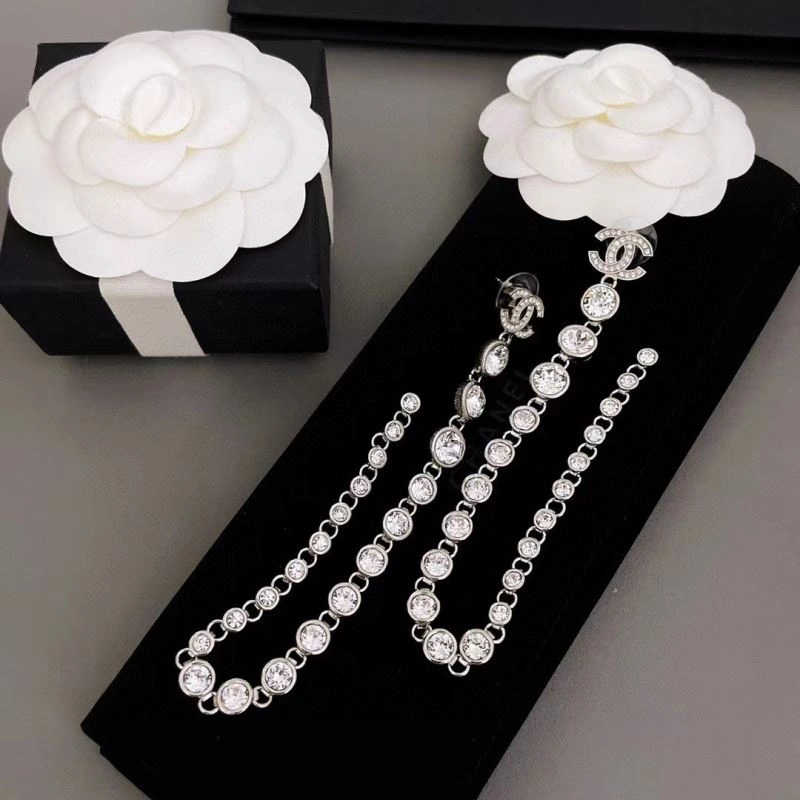 Stylish Chanel Earrings 229934