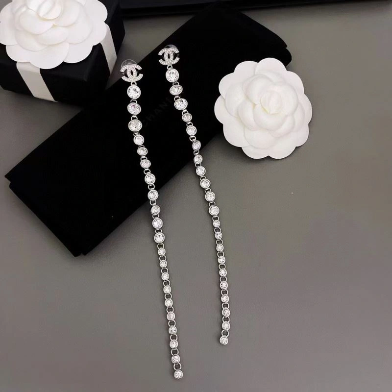 Stylish Chanel Earrings 229934