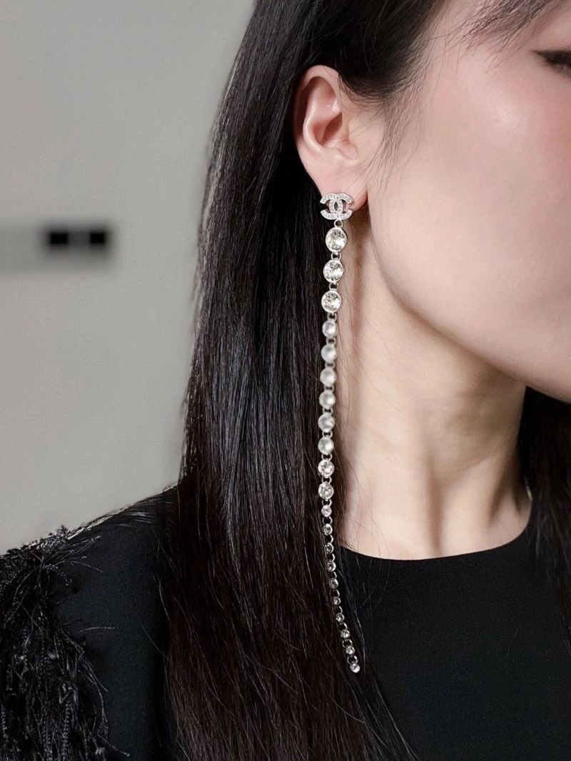 Stylish Chanel Earrings 229934