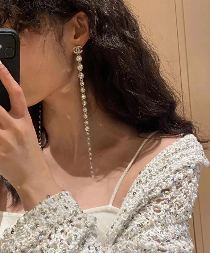 Stylish Chanel Earrings 229934