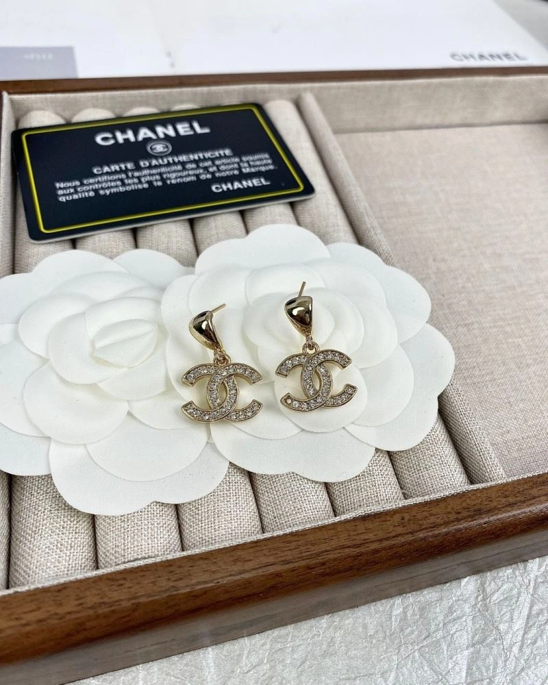 MoistureWicking Chanel Earrings 229927