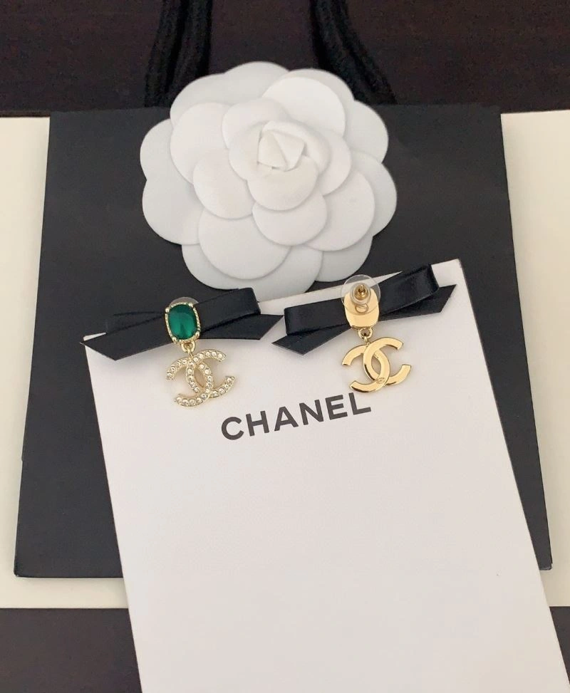 Chanel Earrings Modern 229943