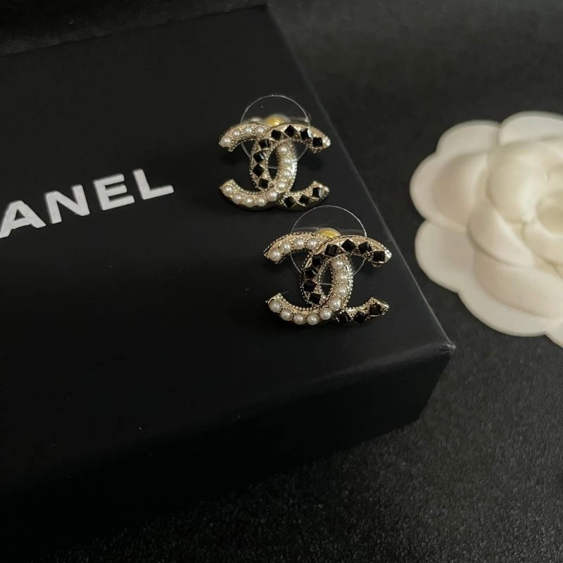 HighPerformance Chanel Earrings 229960