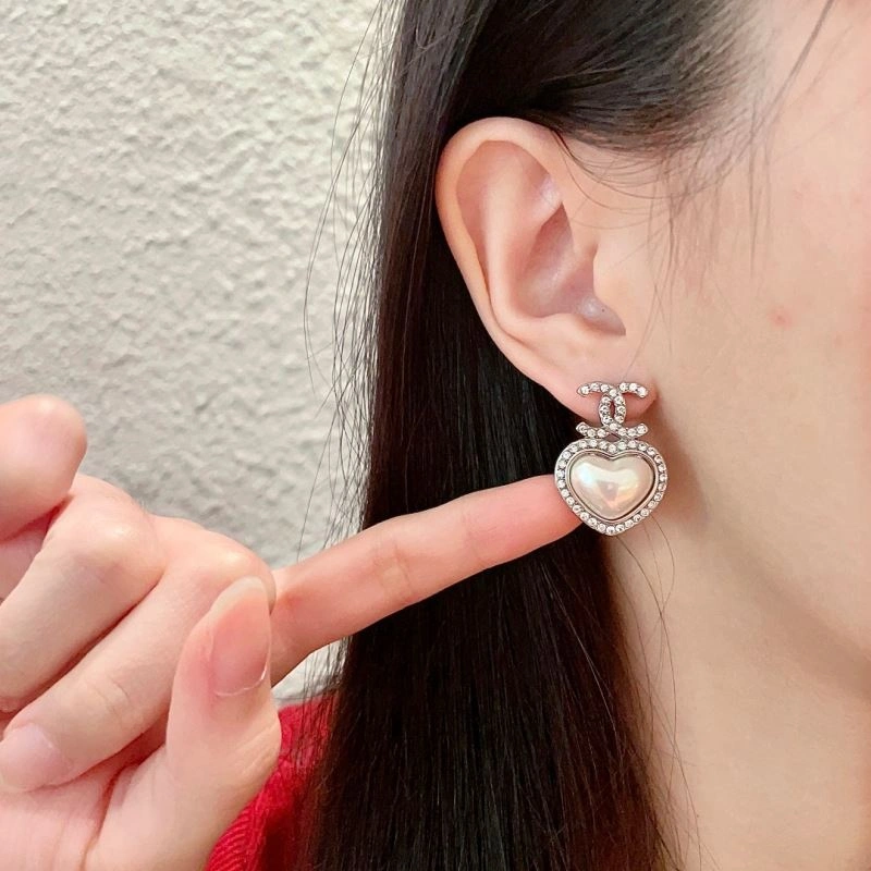 Sophisticated Chanel Earrings 229904