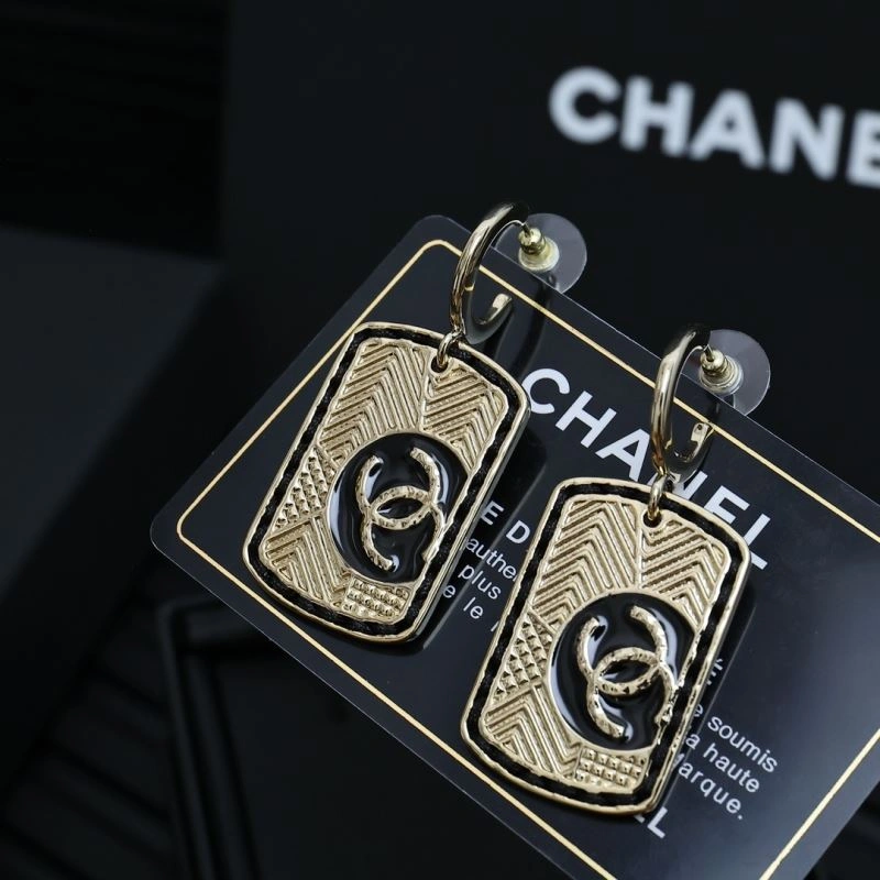 Sustainable Chanel Earrings 229917