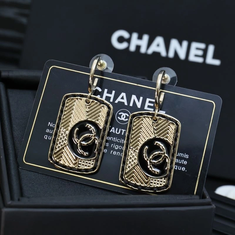 Sustainable Chanel Earrings 229917