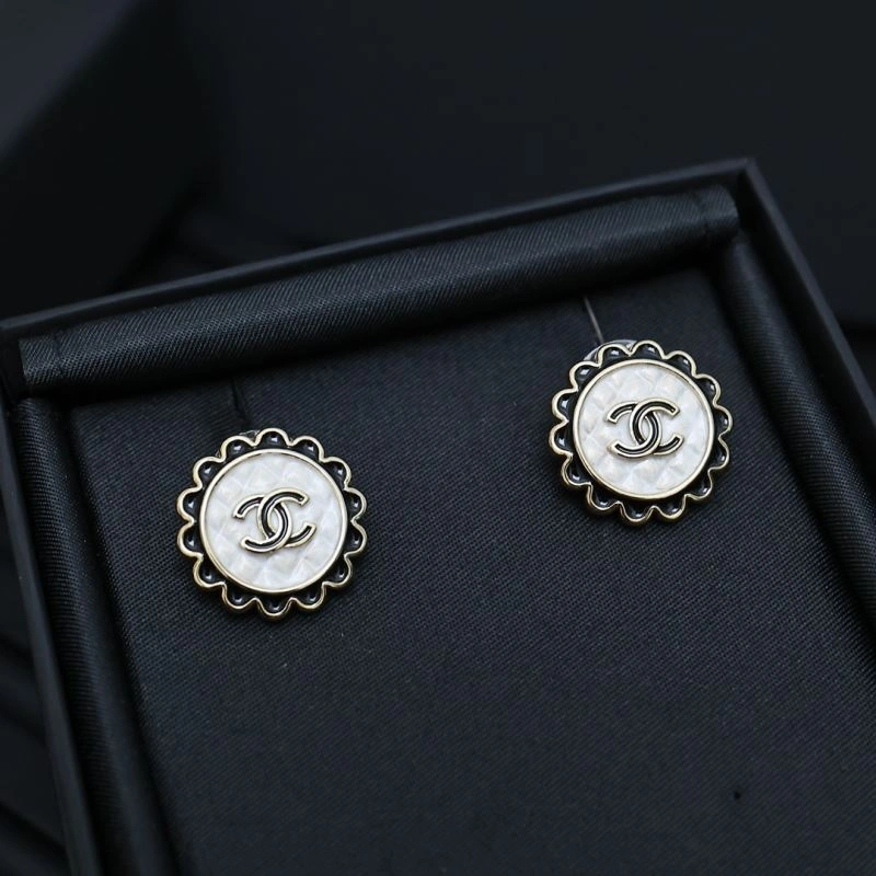 Chanel Earrings Elegant 229897