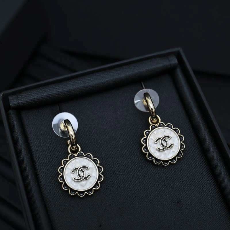 Chanel Earrings Elegant 229897