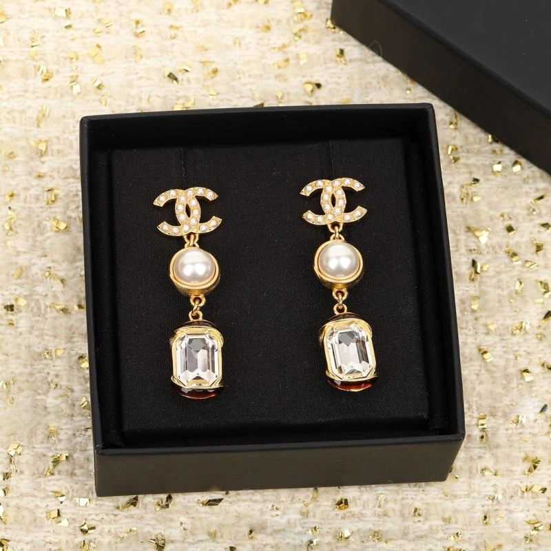 Breathable Chanel Earrings 229885