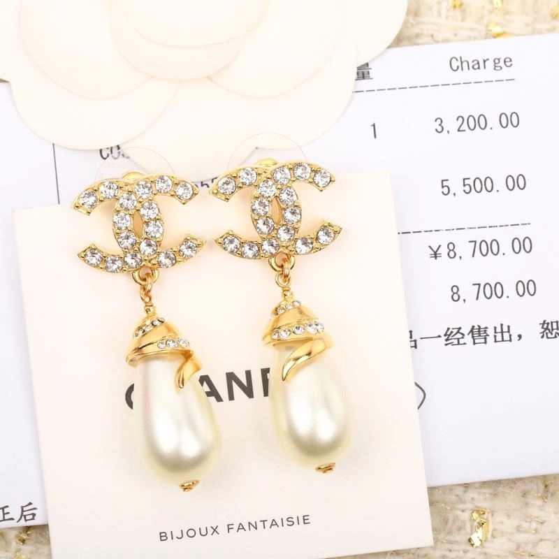 Chanel Earrings Trendsetting 229887
