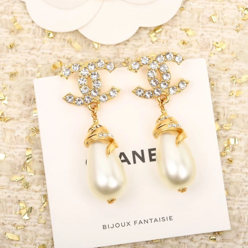 Chanel Earrings Trendsetting 229887