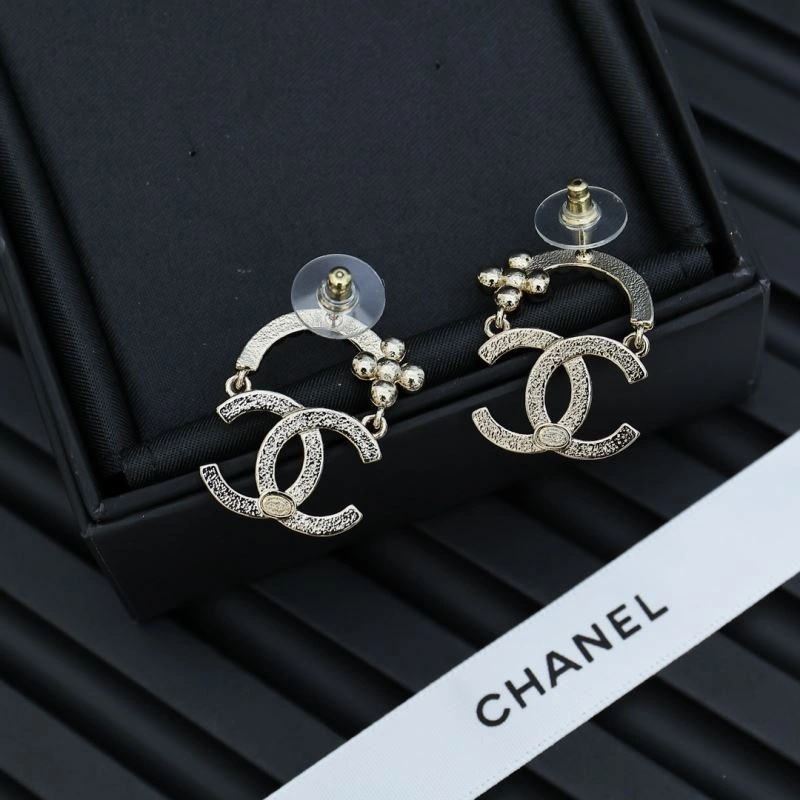 Comfortable Chanel Earrings 229918