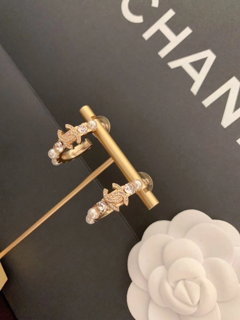 Chanel Earrings Practical 229881