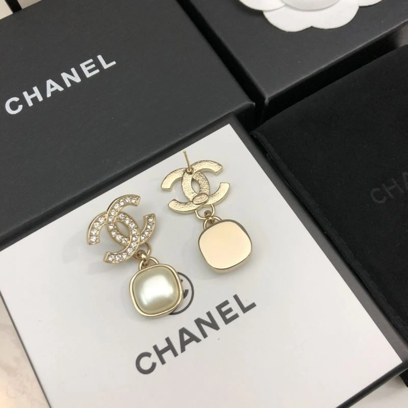 Attractive Chanel Earrings 229886
