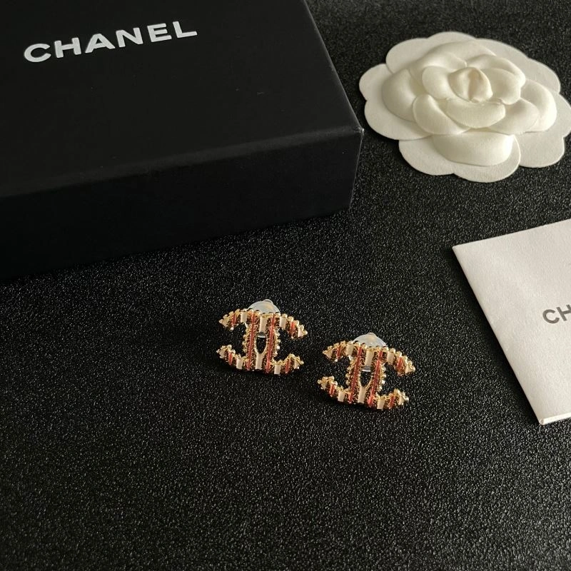 Lightweight Chanel Earrings 229876