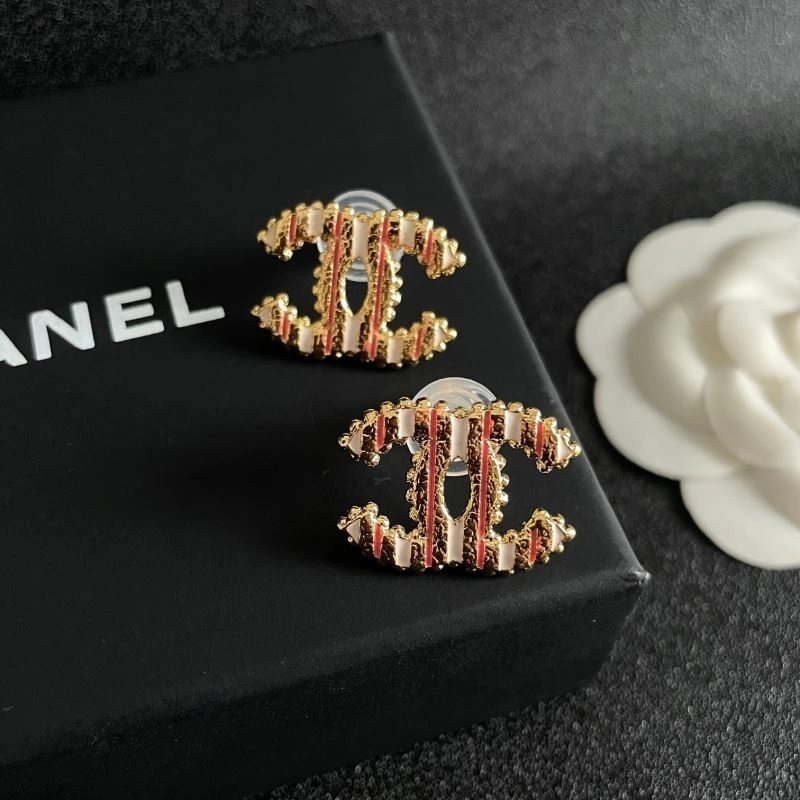 Lightweight Chanel Earrings 229876