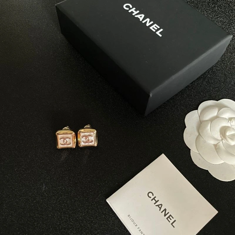 Chanel Earrings Bright 229869