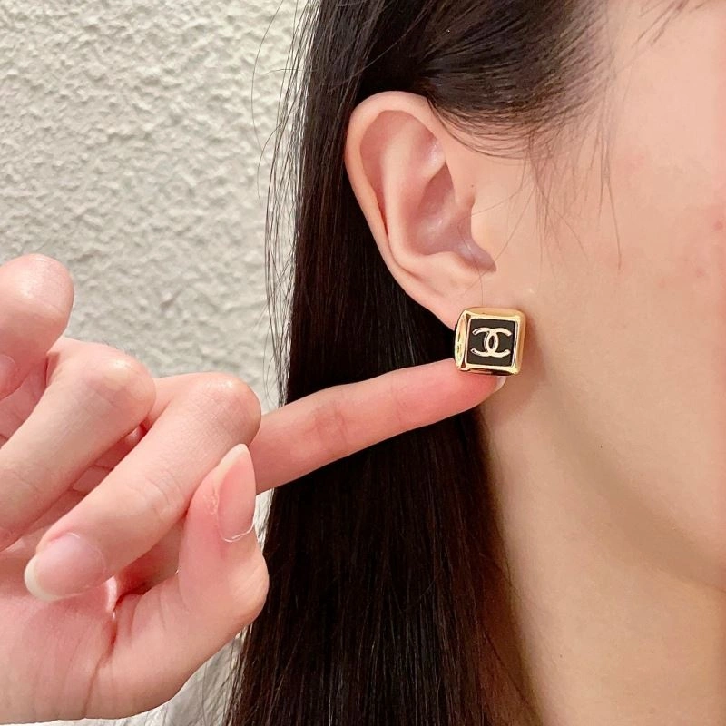 Chanel Earrings FreshLook 229867