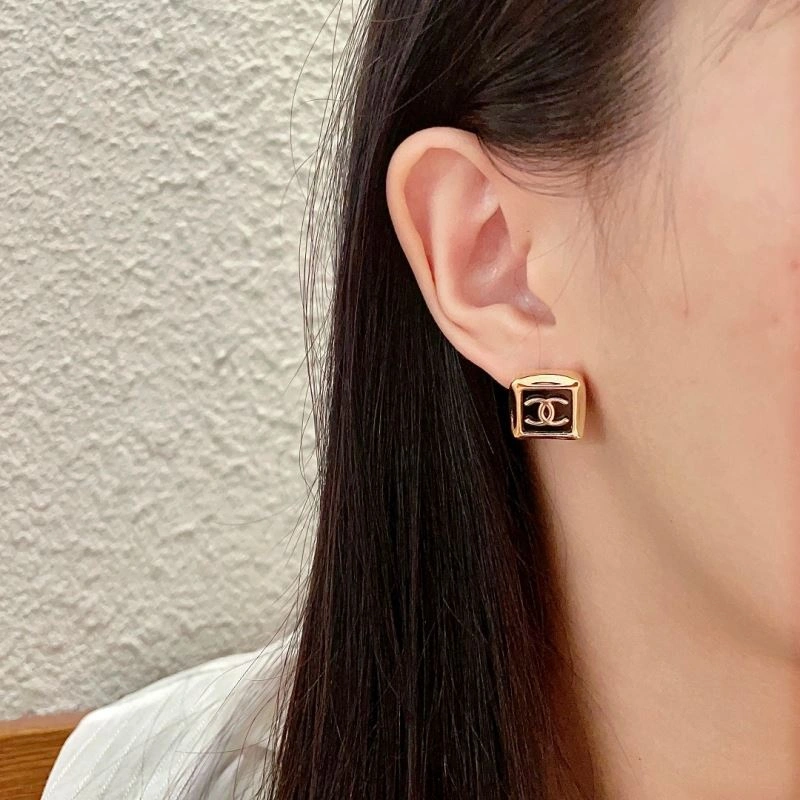 Chanel Earrings FreshLook 229867