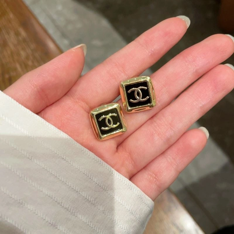 Chanel Earrings FreshLook 229867