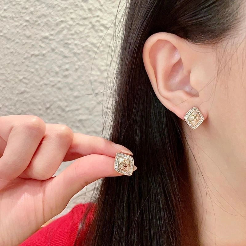 Chanel Earrings Tailored 229889