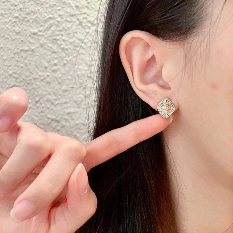 Chanel Earrings Tailored 229889