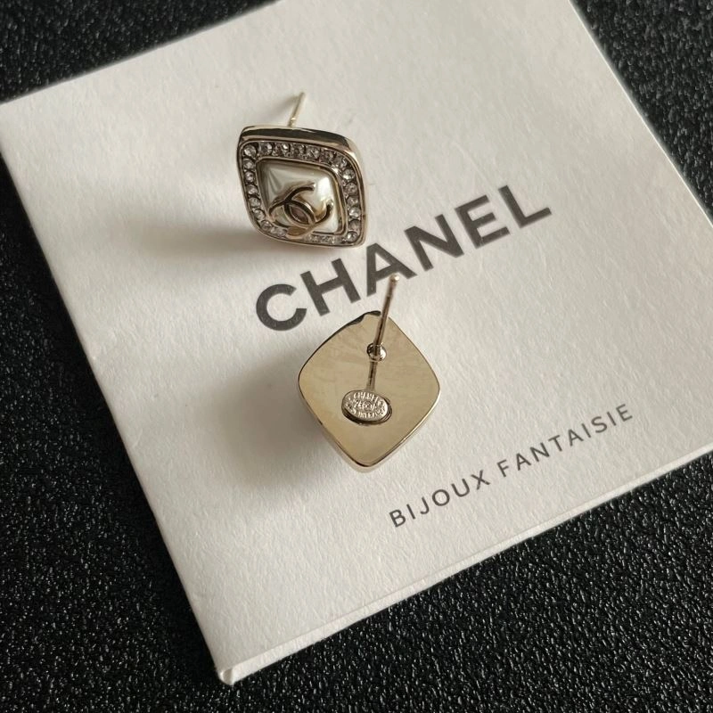 Chanel Earrings Tailored 229889