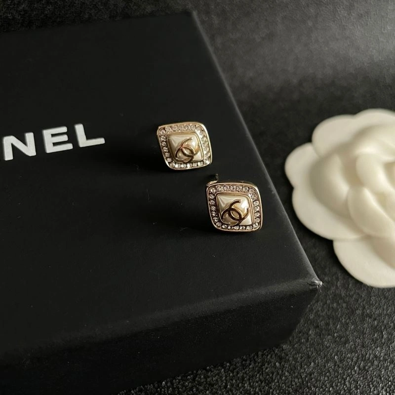 Chanel Earrings Tailored 229889