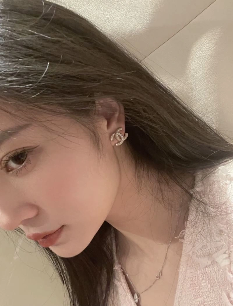 Cozy Chanel Earrings 229864