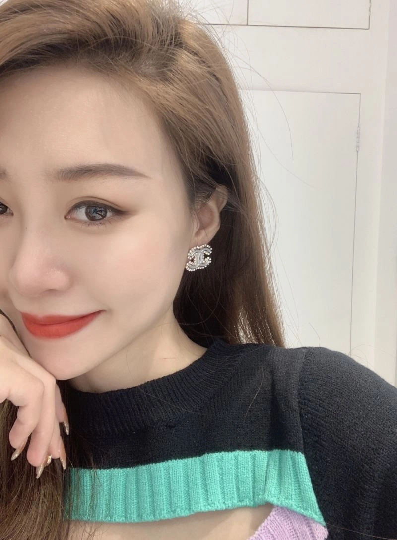 Chanel Earrings Lightweight 229865