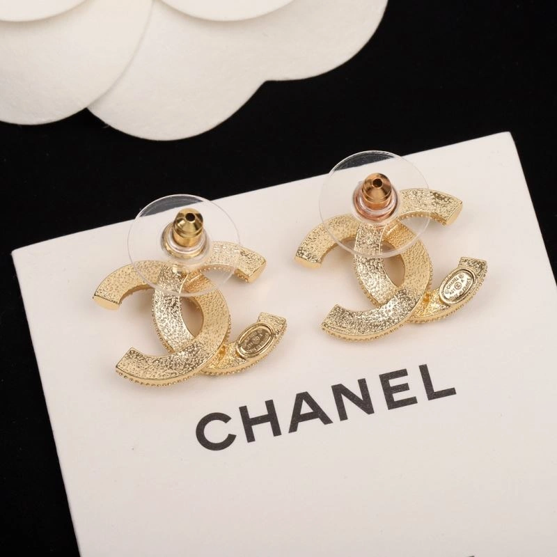 Chic Chanel Earrings 229874