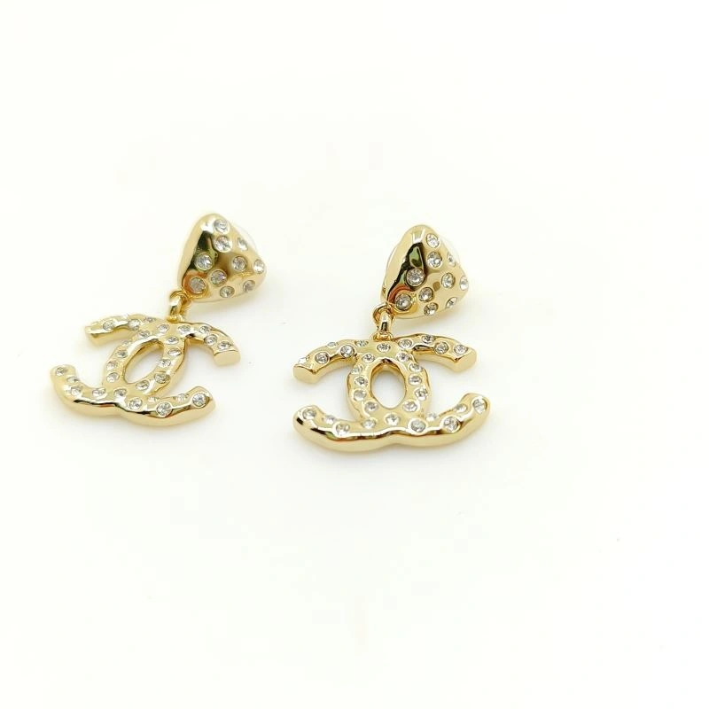 Sophisticated Chanel Earrings 229871