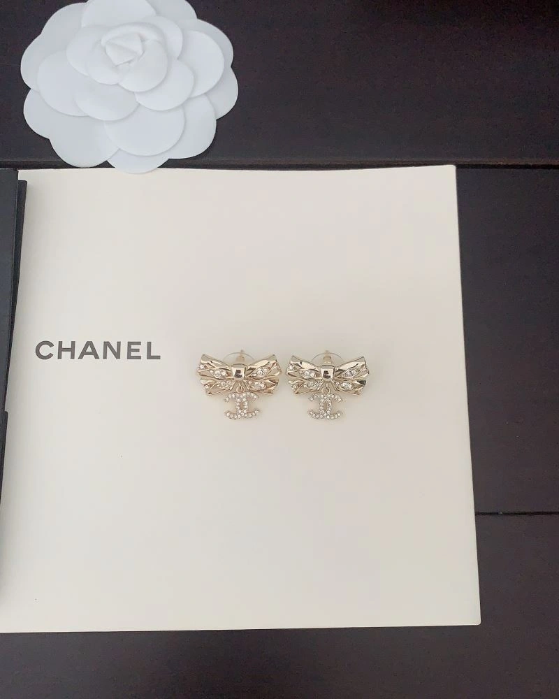 Vibrant Chanel Earrings 229935