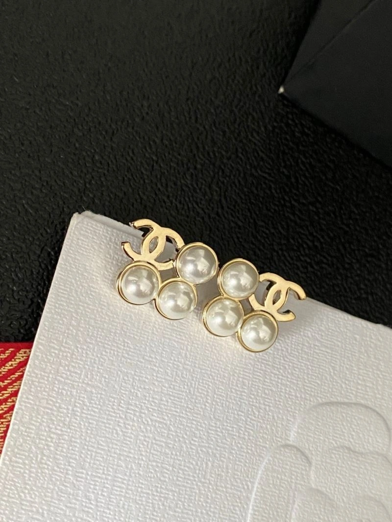 Chic Chanel Earrings 229880