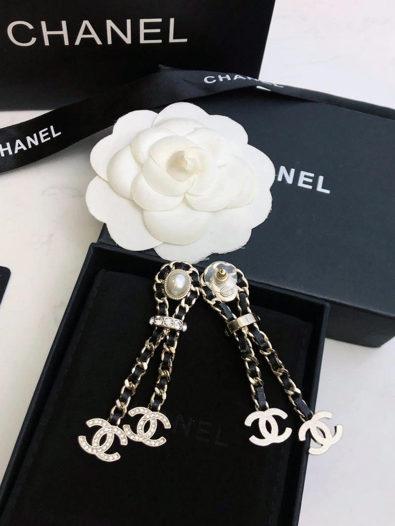 Fashionable Chanel Earrings 229857