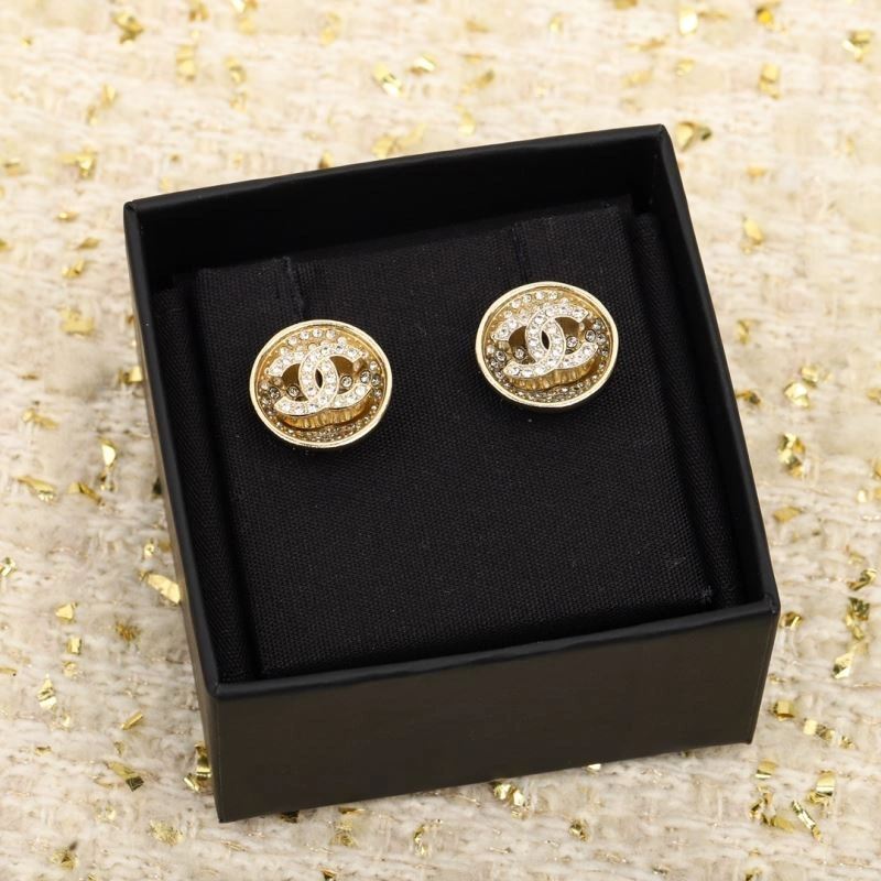 Chanel Earrings Comfortable 229837