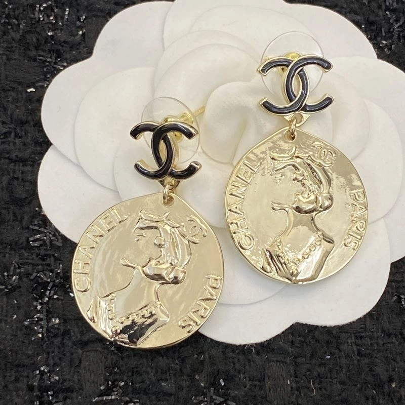 Comfortable Chanel Earrings 229829