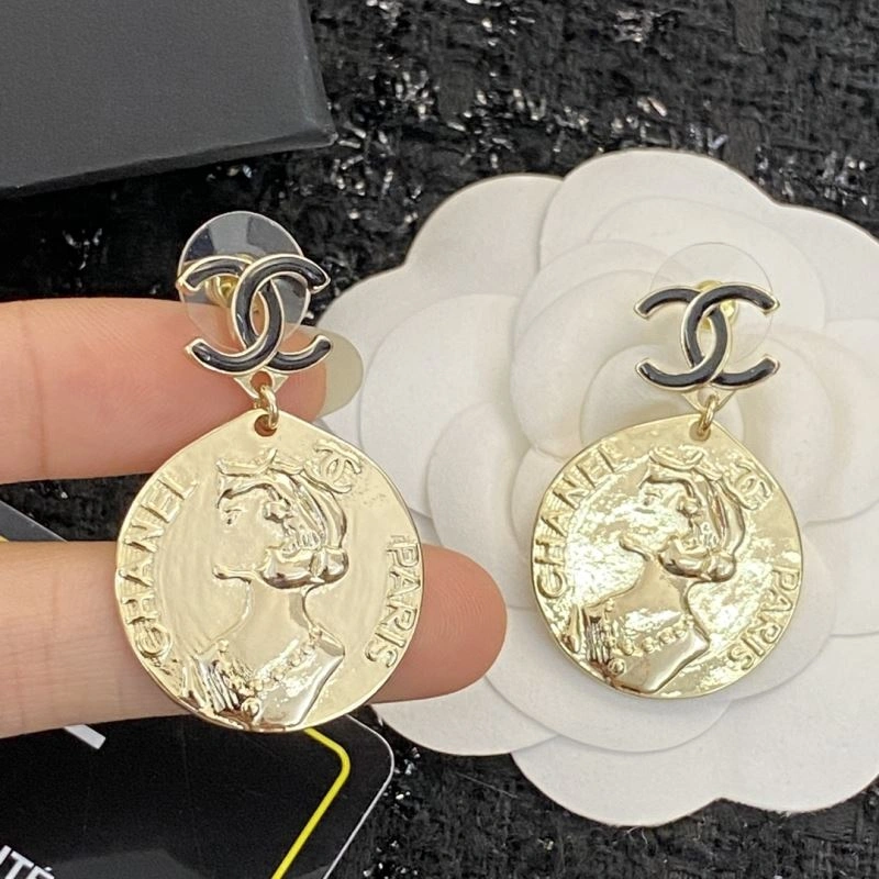 Comfortable Chanel Earrings 229829