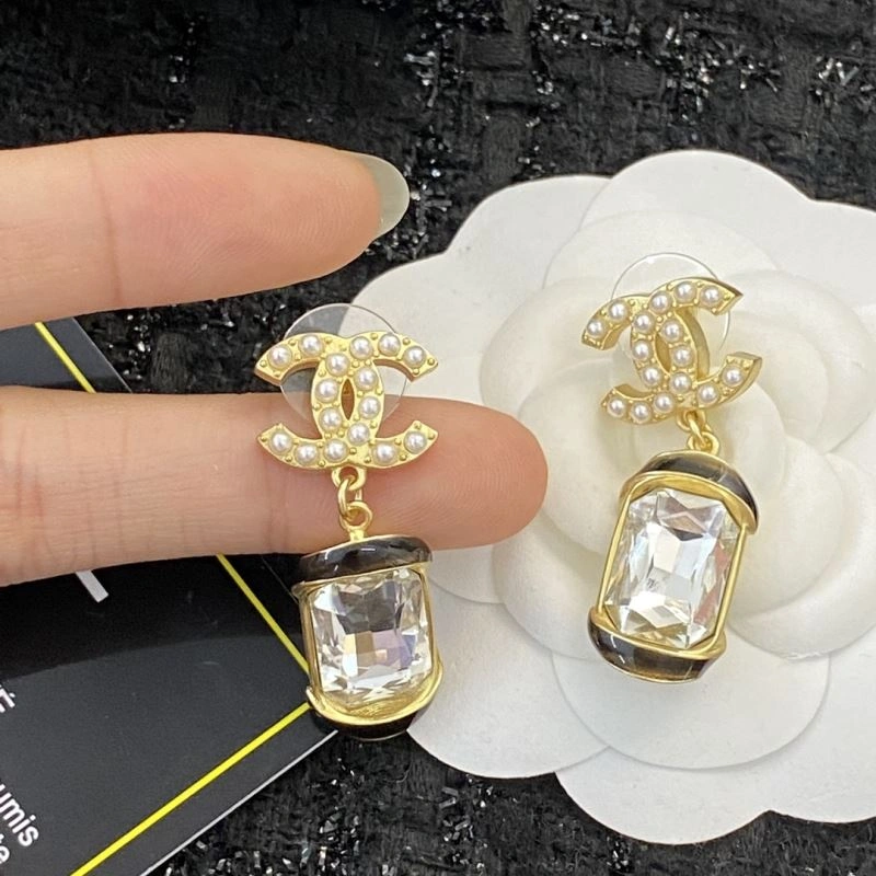 Chanel Earrings Tailored 229825
