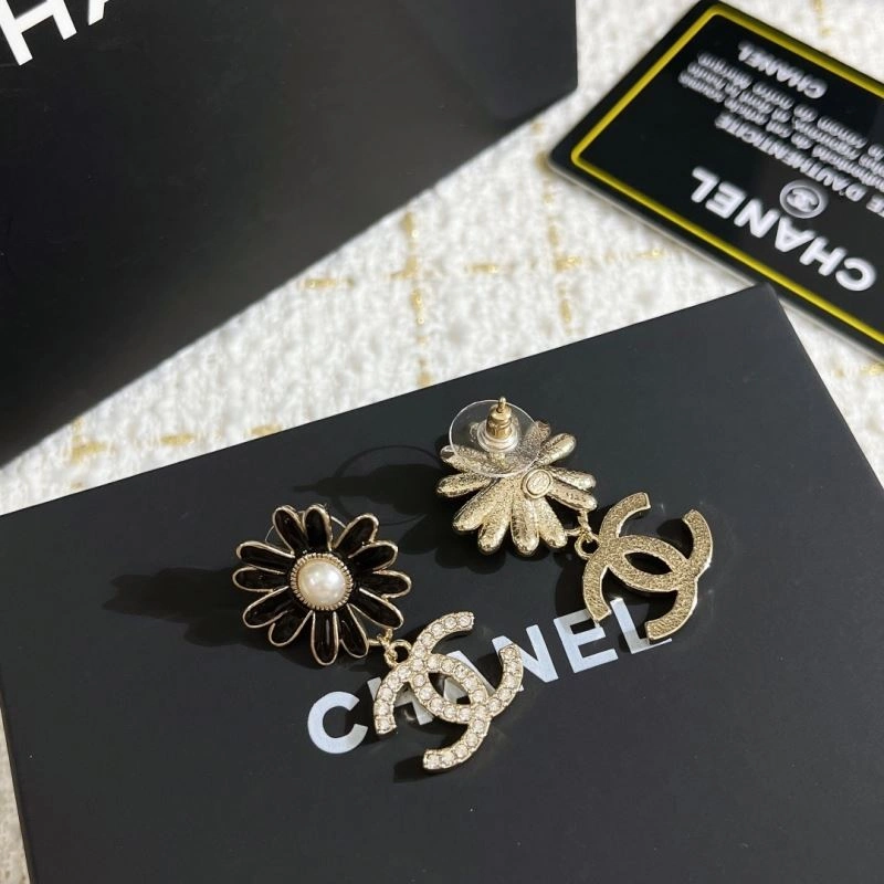 Chanel Earrings ZipUp 229823