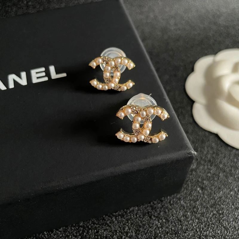 Sporty Chanel Earrings 229830