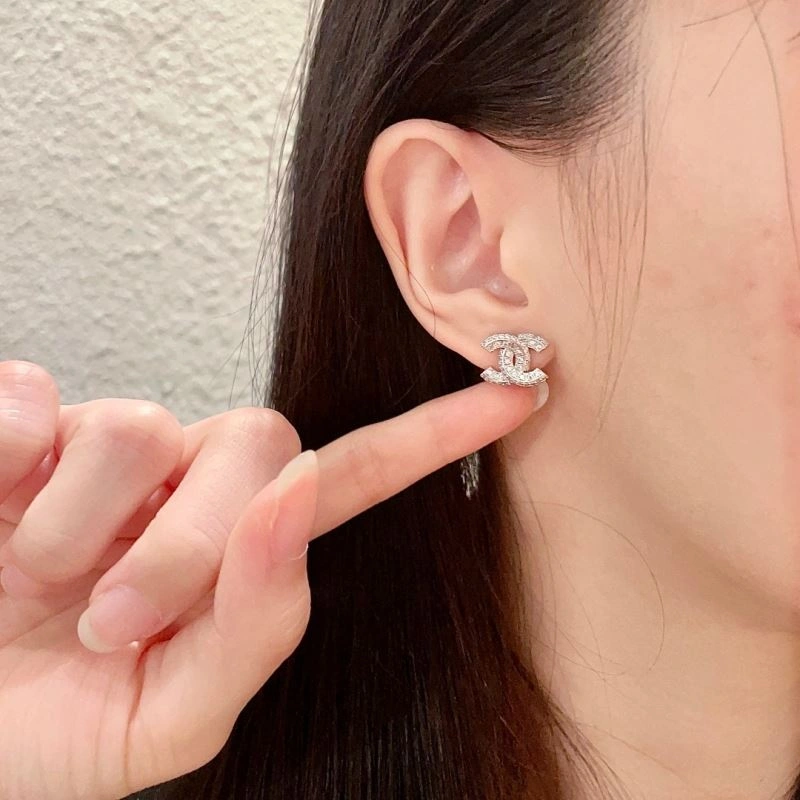 Chanel Earrings Sporty 229811
