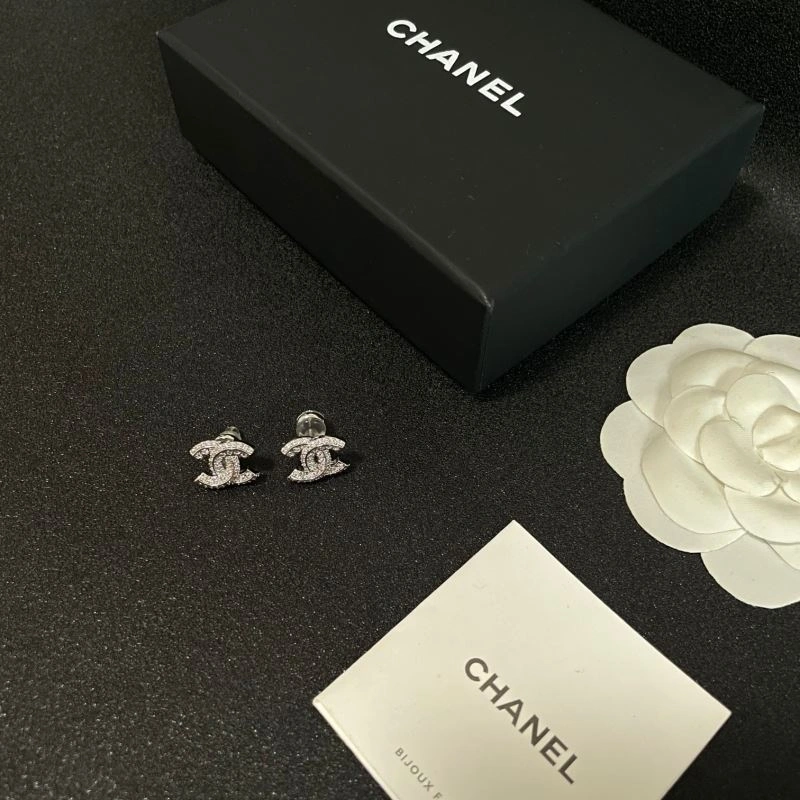 Chanel Earrings Sporty 229811