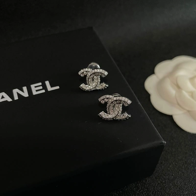Chanel Earrings Sporty 229811