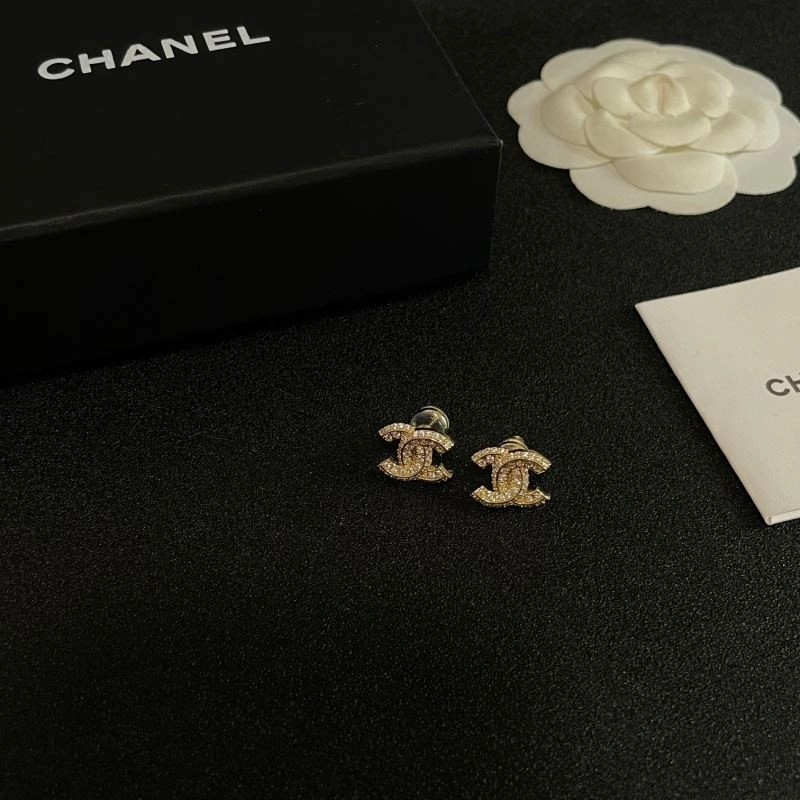 Chanel Earrings Lightweight 229847