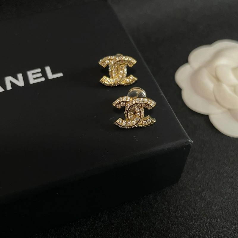 Chanel Earrings Lightweight 229847