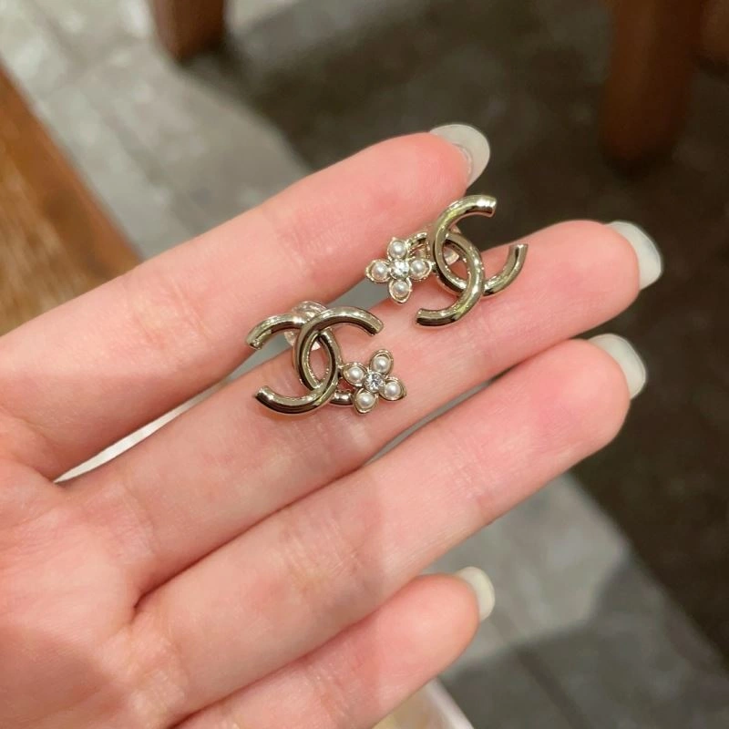 Chanel Earrings Stretchable 229817