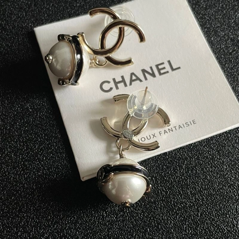 Seasonal Chanel Earrings 229848